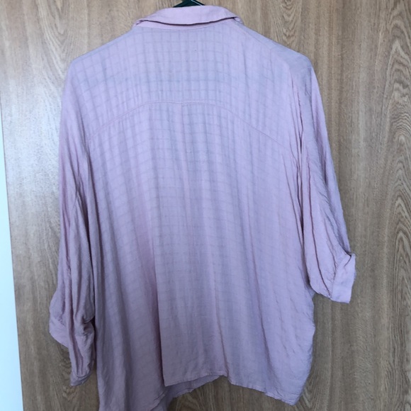 Doe and Rae loose and breezy top. - Picture 4 of 5